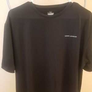 mens under armour athletic short sleeve shirt